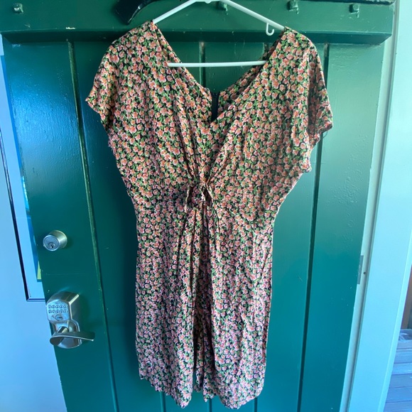 Pink floral romper - Picture 2 of 3